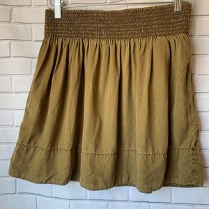 Zara Basic Distressed Khaki Mini Skirt Size M